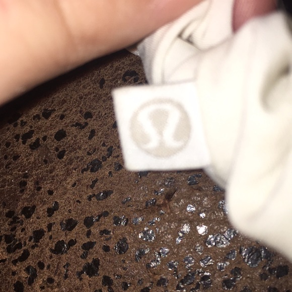 White,stunning,sleek lulu lemon Scrunchie - Picture 2 of 2